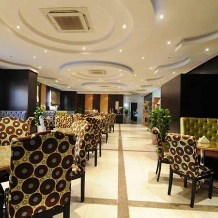 Rose Garden Hotel Riyadh Bagian luar foto